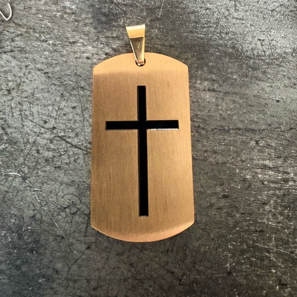 NWOT, Men’s like gold cross necklace with message on the back - Joshua 1:9 - Picture 2 of 3